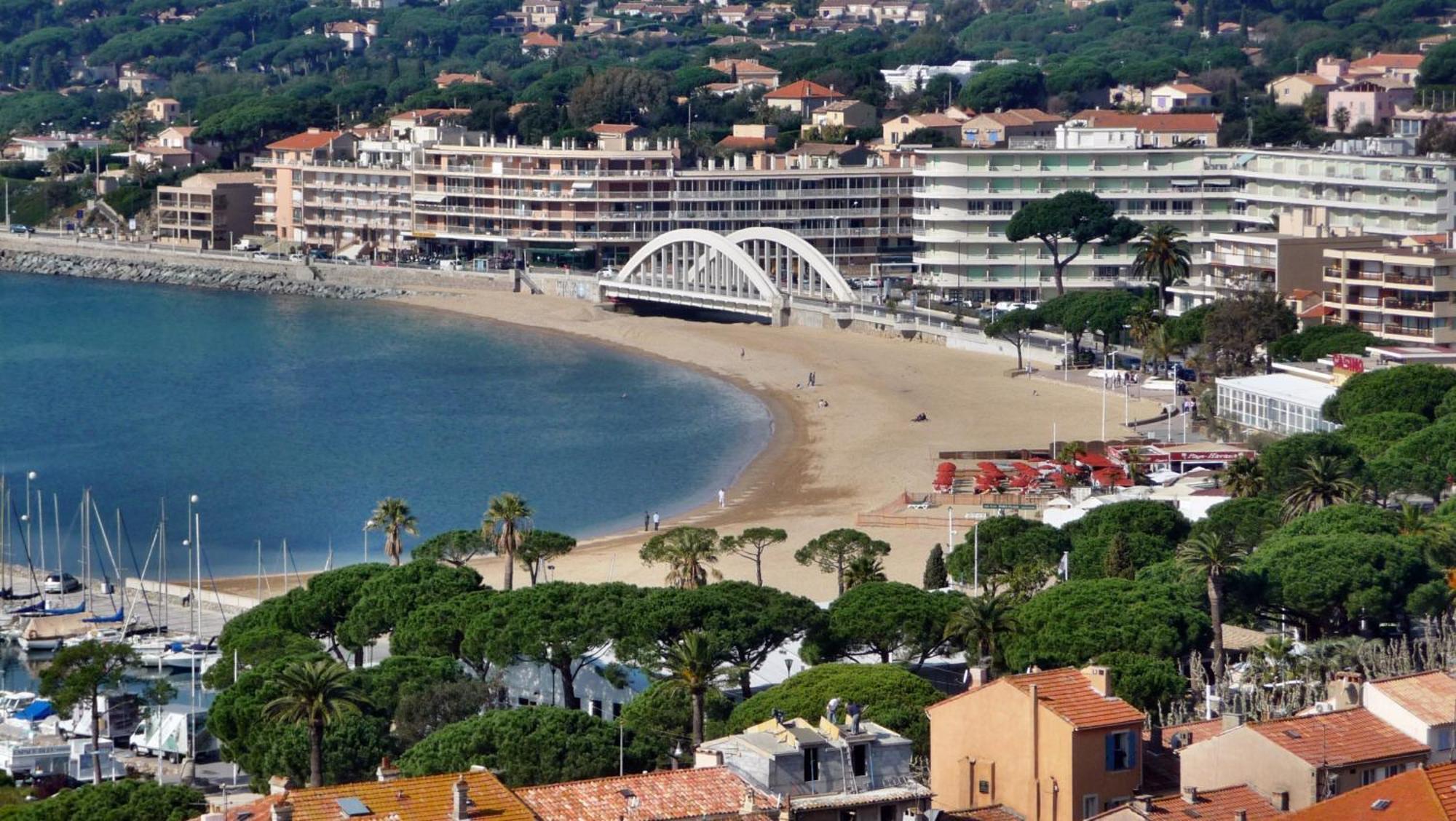 Hotel Les Tourelles Sainte-Maxime Exteriér fotografie