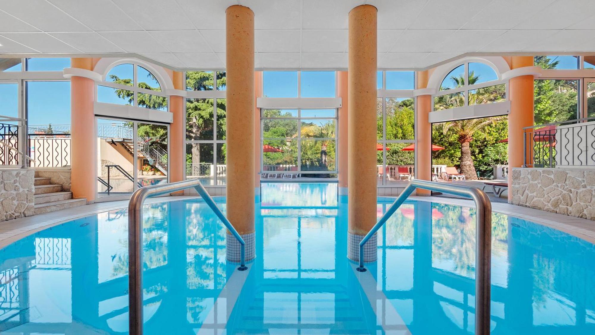Hotel Les Tourelles Sainte-Maxime Exteriér fotografie